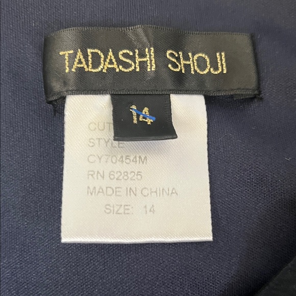 Tadashi Shoji Navy Blue Rosette Tiered Shutter Pleat Dress Size 14 Cocktail - Picture 11 of 12